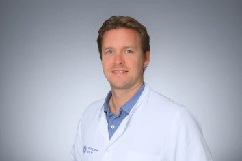 Dr. Linus Butt
